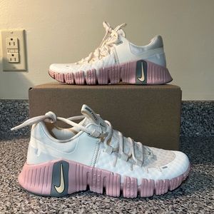Nike Free Metcon 5 White 'Pale Ivory Ice Peach' DV3950-102 Women's Size 7.5